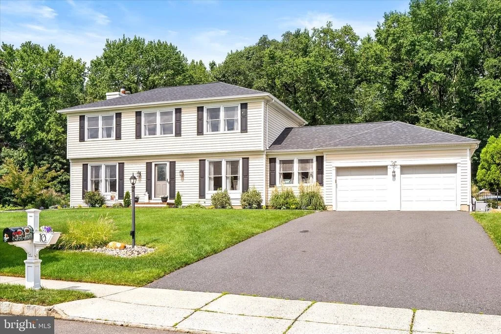 Photo of 10 TIMBER WOLF DRIVE