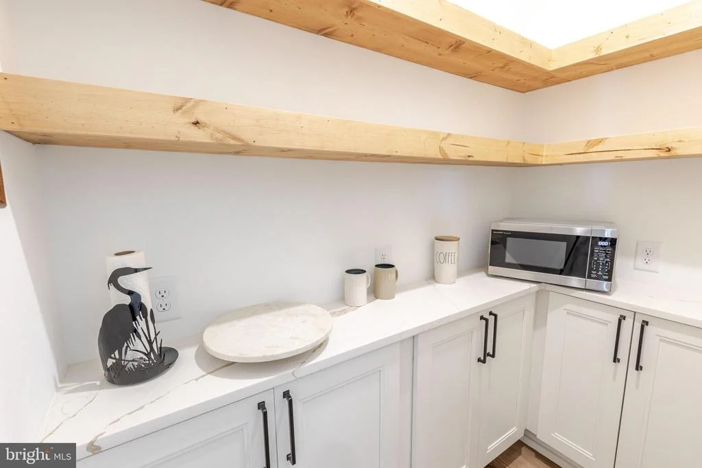 Photo of 23851 LANDS END DRIVE