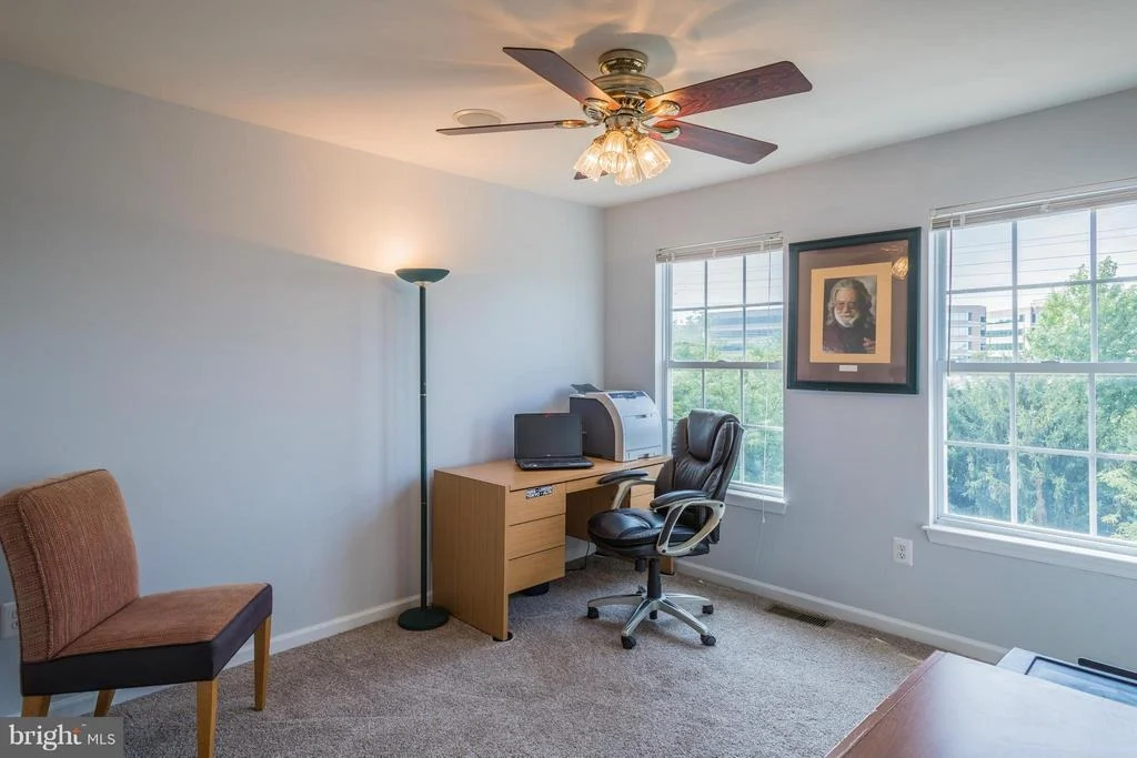 Photo of Unit 2128 at 1908 CRESCENT PARK DRIVE
