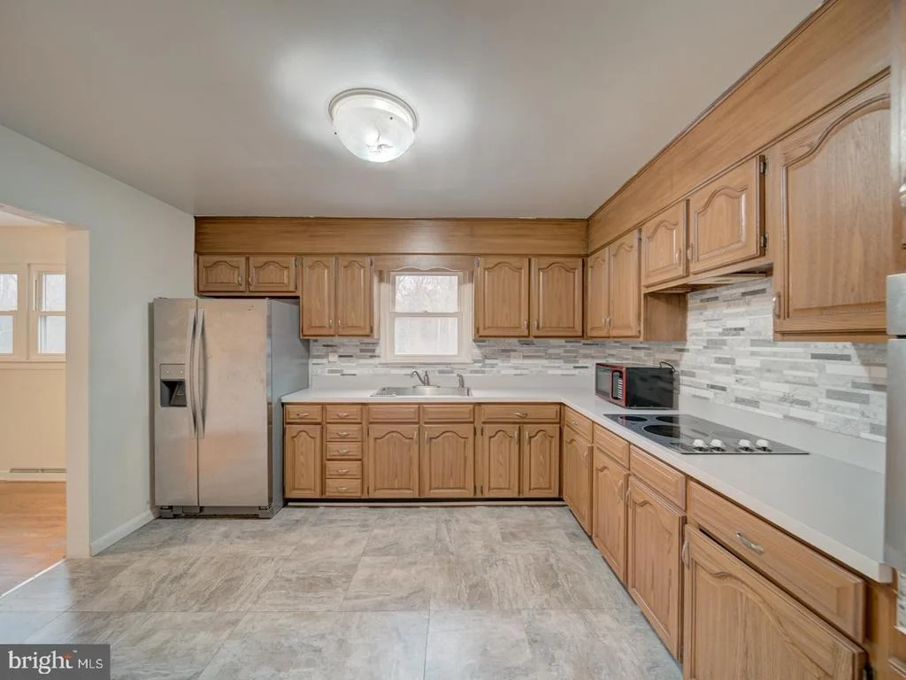 Photo of 10524 DEACON ROAD