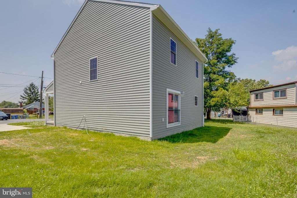 Photo of 7547 BATTLE GROVE CIRCLE