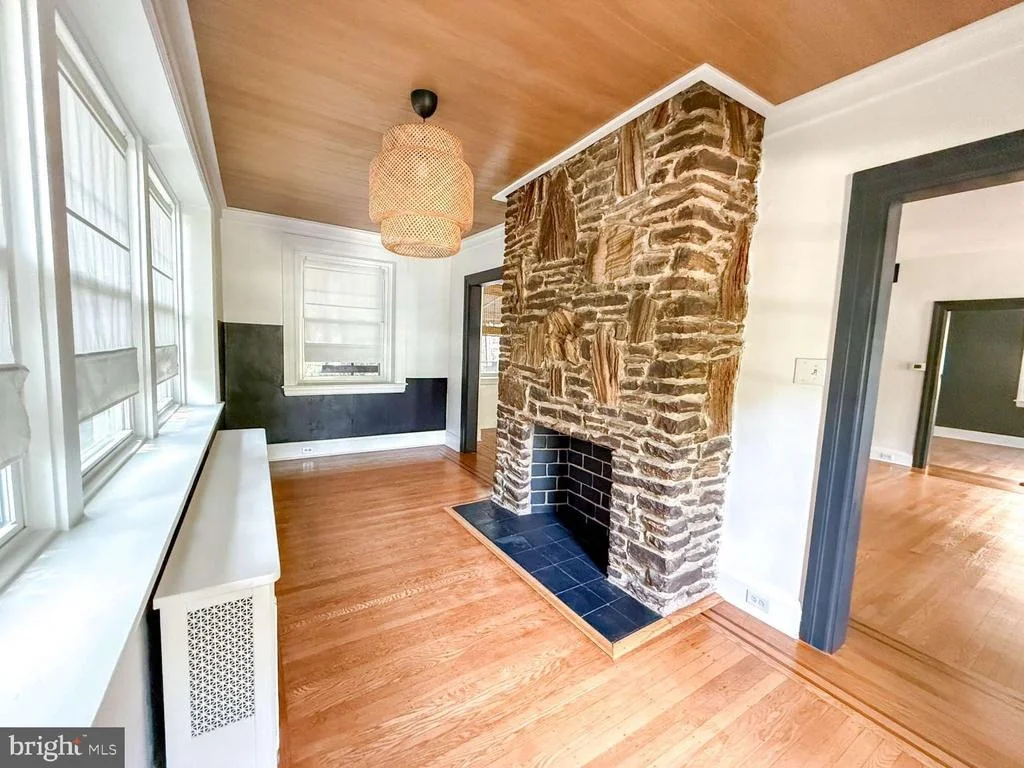 Photo of 3117 GRINDON AVENUE