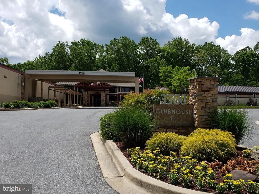 Photo of Unit 72D at 3600 GLENEAGLES DRIVE