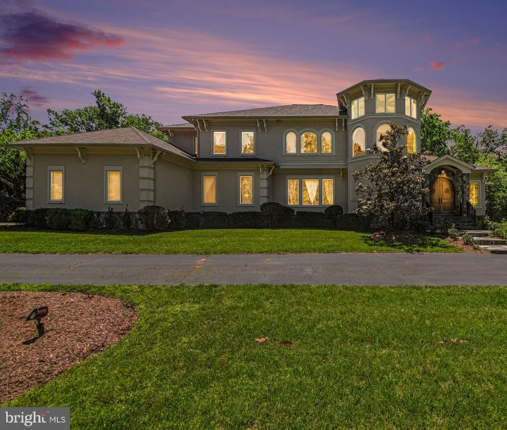 Photo of 5985 SAINT CATHERINES LANE