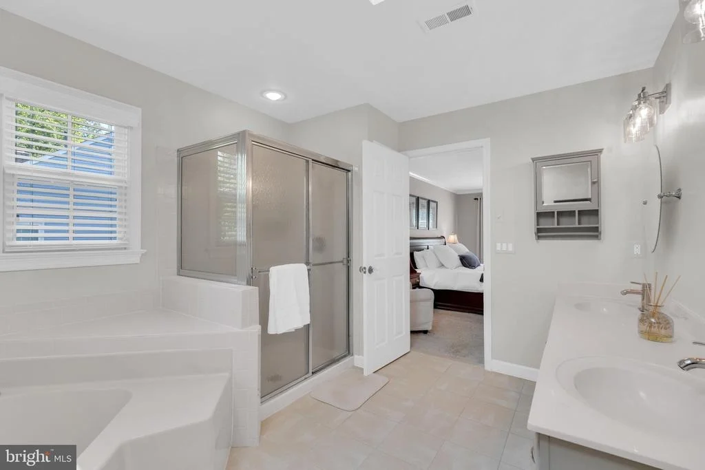 Photo of 8323 ARGENT CIRCLE