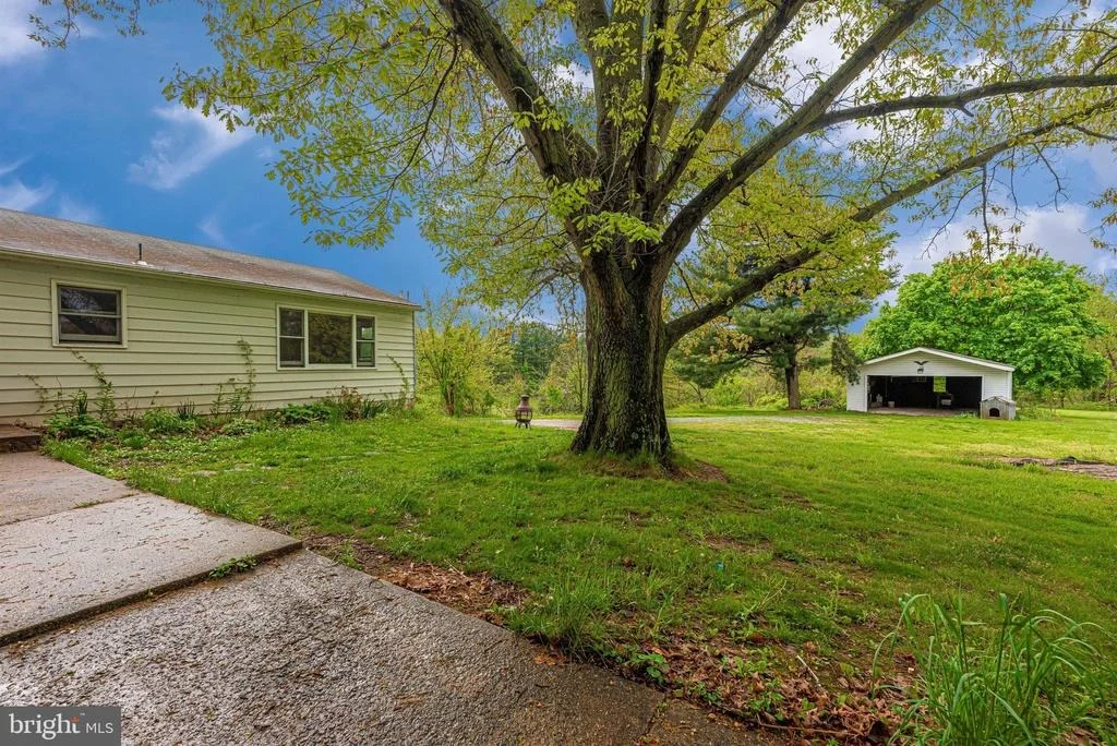Photo of 8123 BALL ROAD