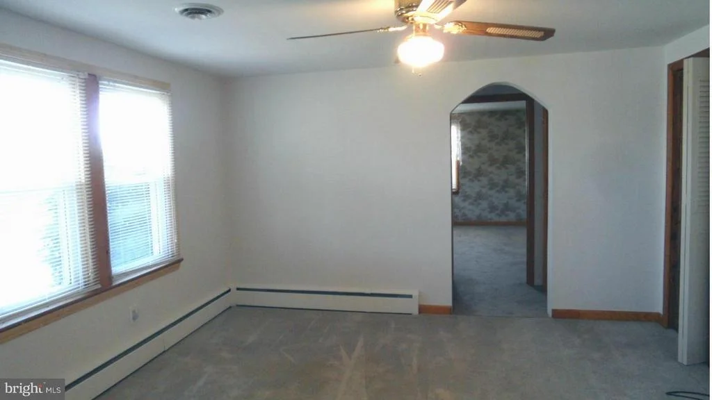Photo of 304 SOUDER ROAD