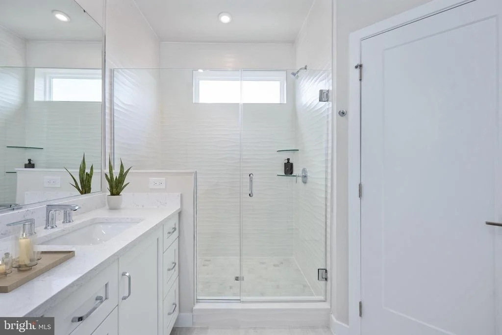Photo of 22109 MIDMOORE DRIVE