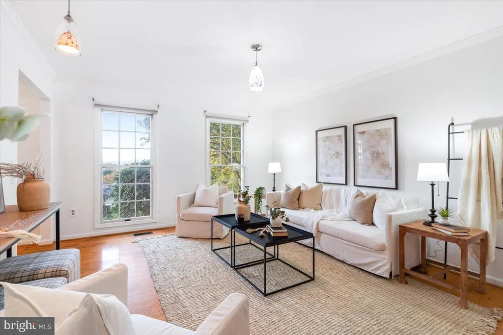 Photo of 4634 FELDSPAR ROAD