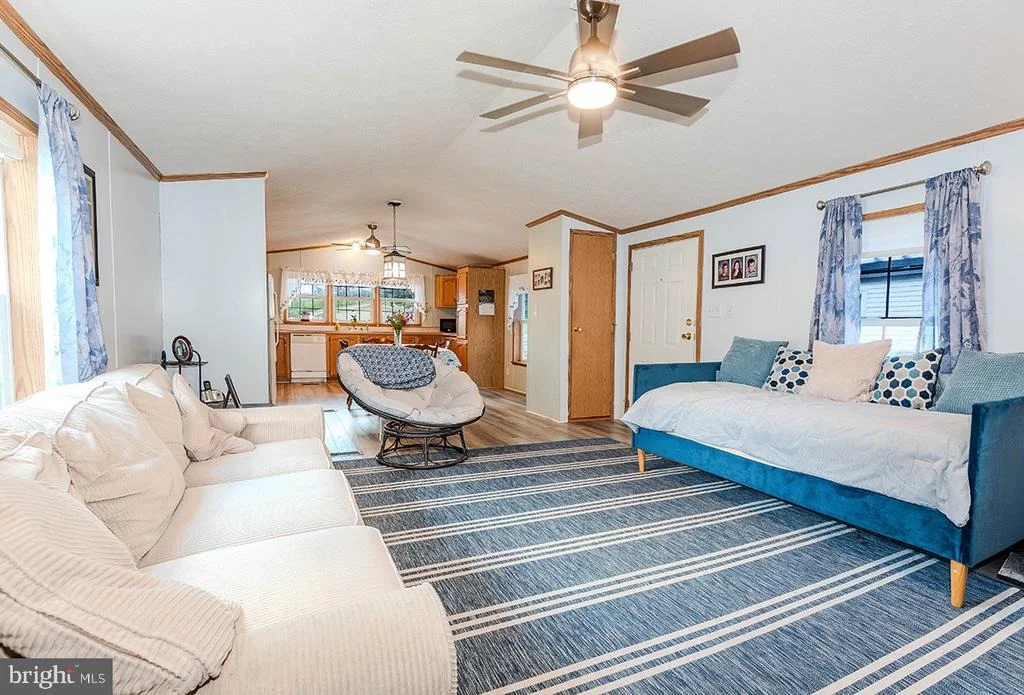 Photo of 8021 FAIR BREEZE DRIVE