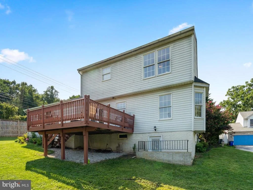 Photo of 6477 MEADOWRIDGE ROAD