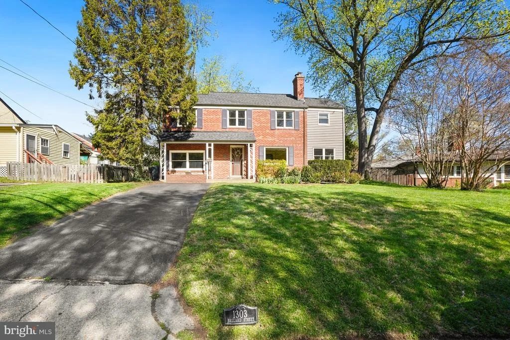Photo of 1303 BALLARD STREET