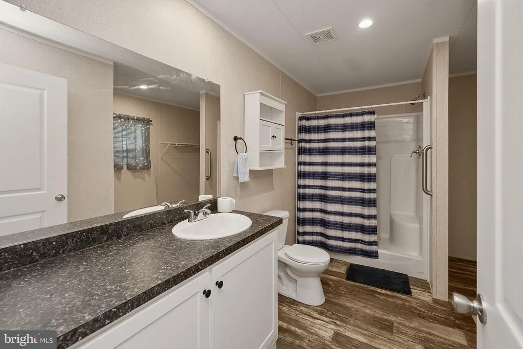 Photo of 635 DENNETT ROAD