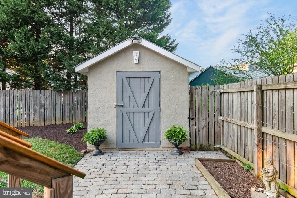 Photo of 122 SMITH AVENUE
