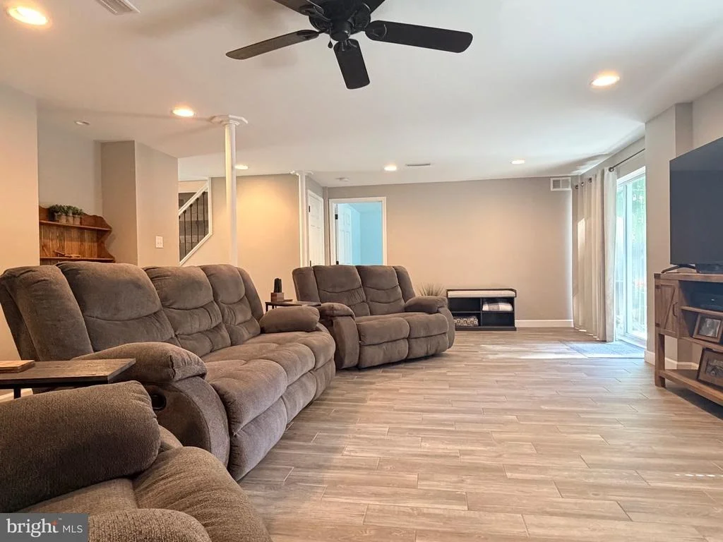 Photo of 4 BURR HILL DRIVE