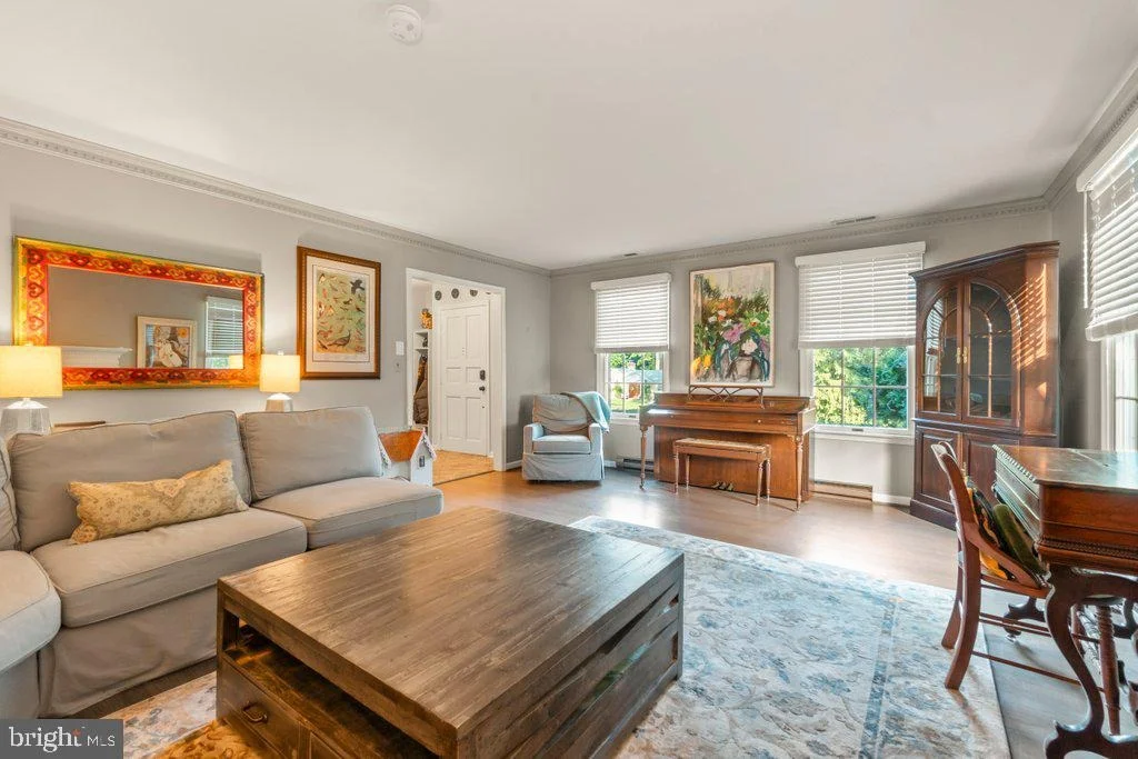 Photo of 4208 RAVENHURST CIRCLE