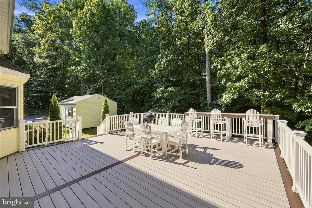 Photo of 9516 PRIMROSE LANE