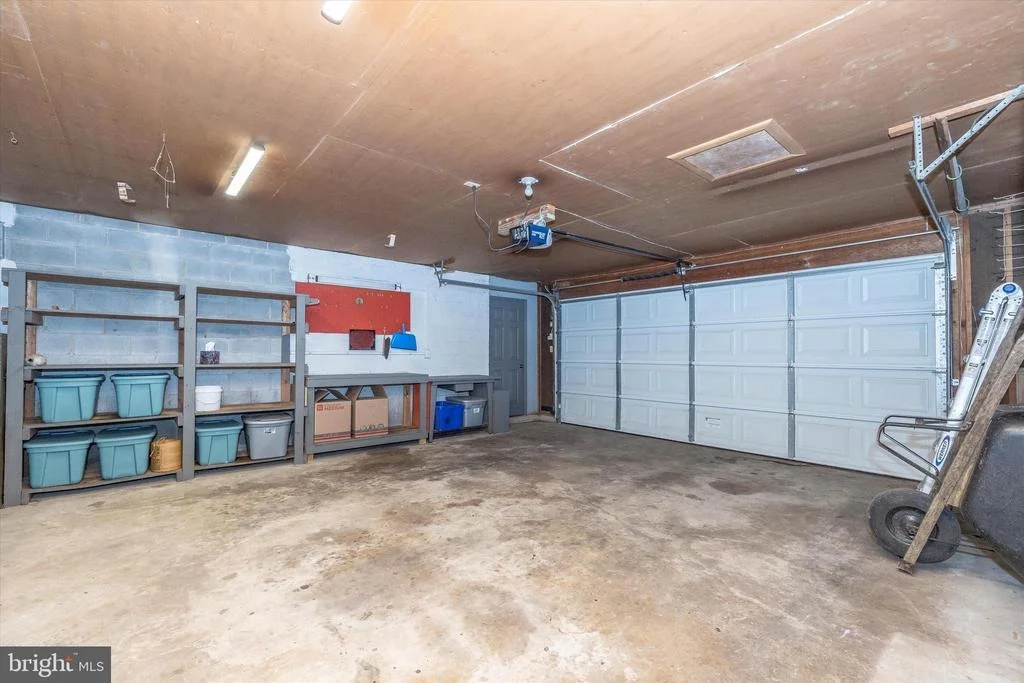 Photo of 8623 PINECLIFF DRIVE