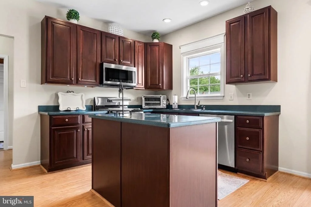Photo of 1368 JASPER DRIVE