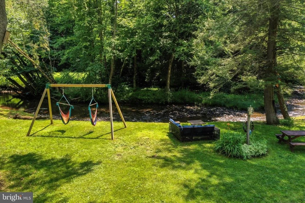 Photo of 4838 BEAR CREEK ROAD