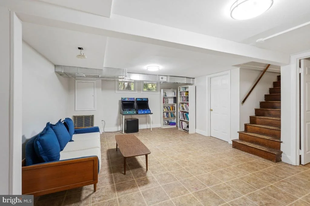 Photo of 6031 3RD STREET NW