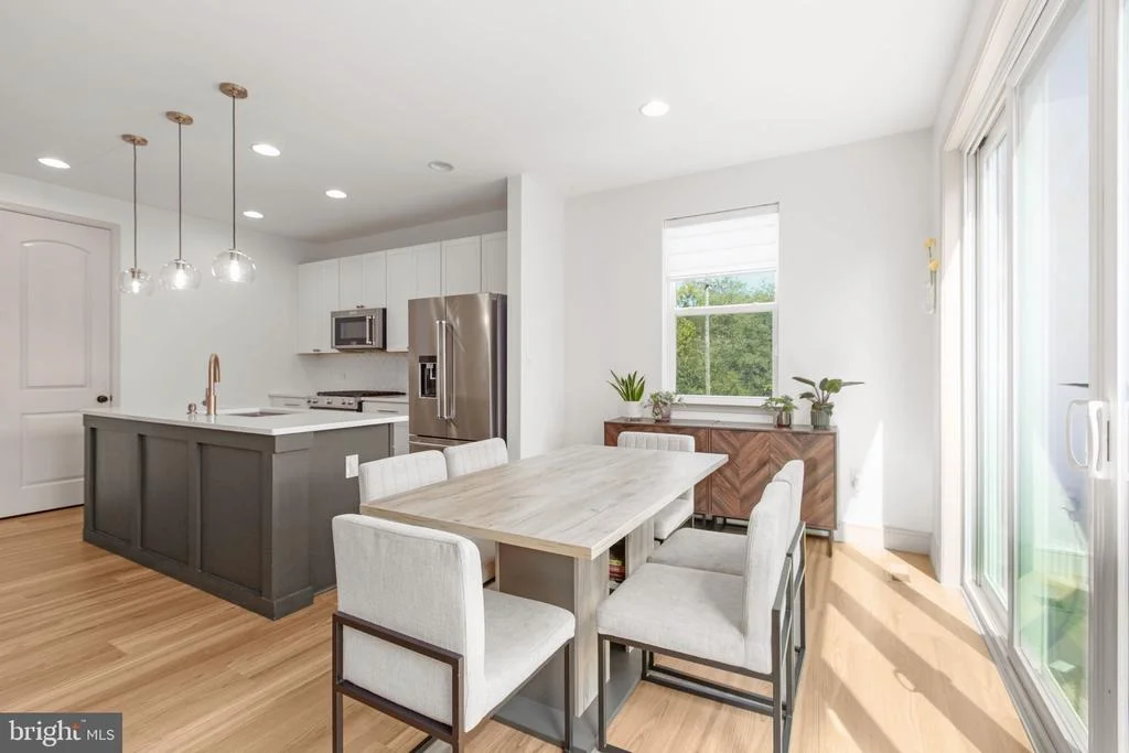 Photo of 725 ELECTRIC AVENUE