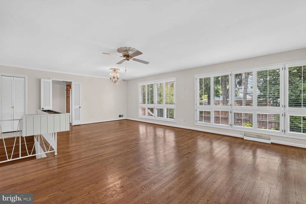 Photo of 6841 STRATA STREET