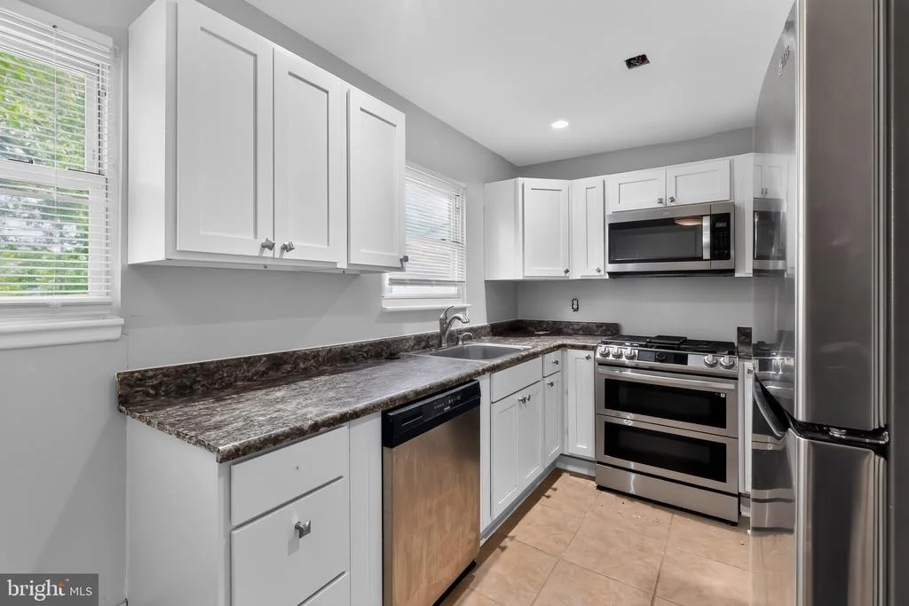 Photo of 714 S HARMONY ROAD