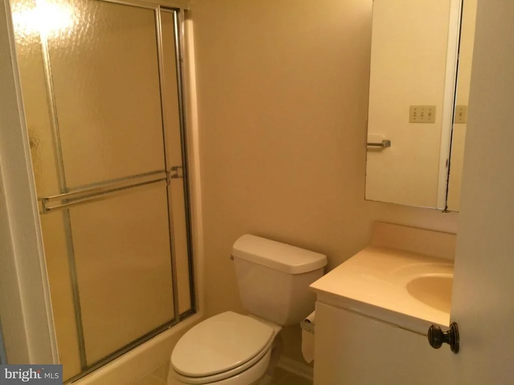 Photo of Unit 2809 at 15107 INTERLACHEN DRIVE