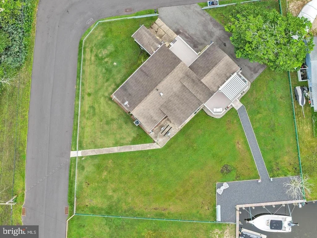 Photo of 18 BEACON DRIVE