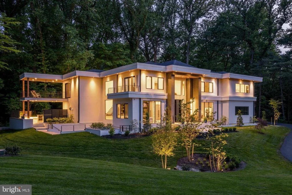 Photo of 7841 OLD DOMINION DRIVE