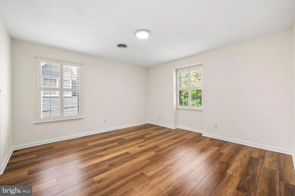 Photo of 406 LEIGHTON AVENUE