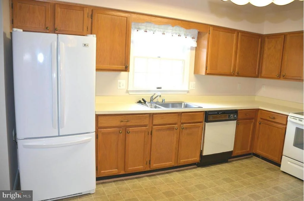 Photo of 837 COXSWAIN WAY