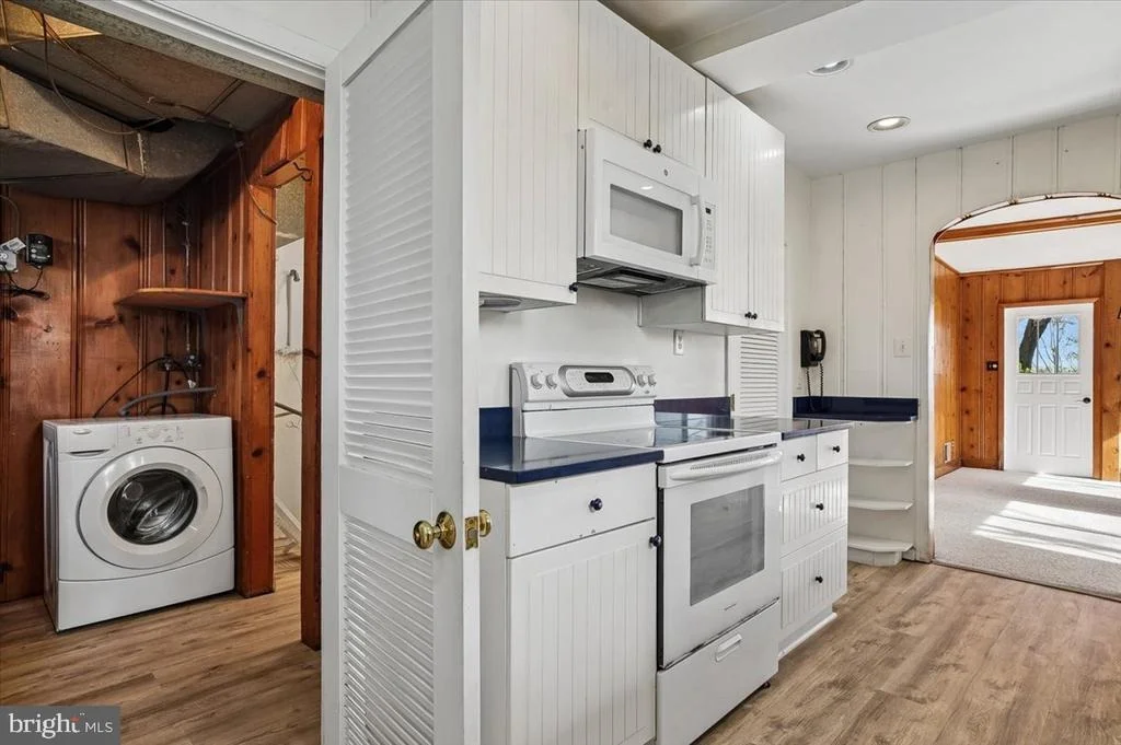 Photo of 322 CLOPSTON HILL
