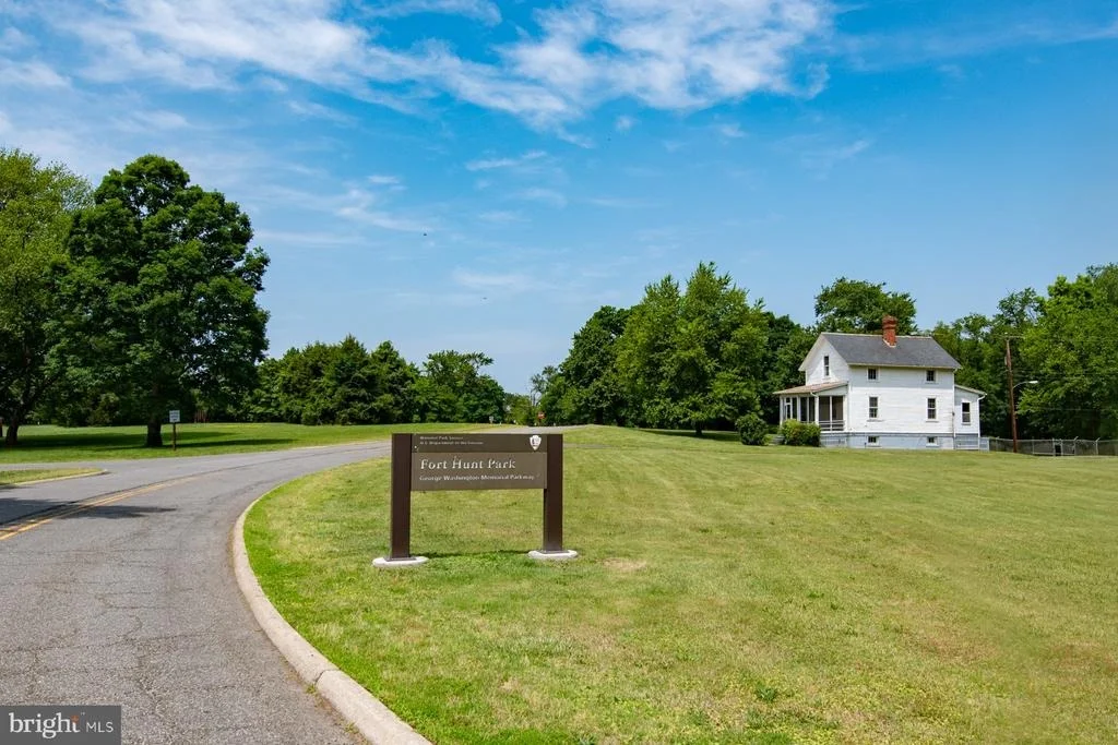 Photo of 1308 WAKE FOREST DRIVE