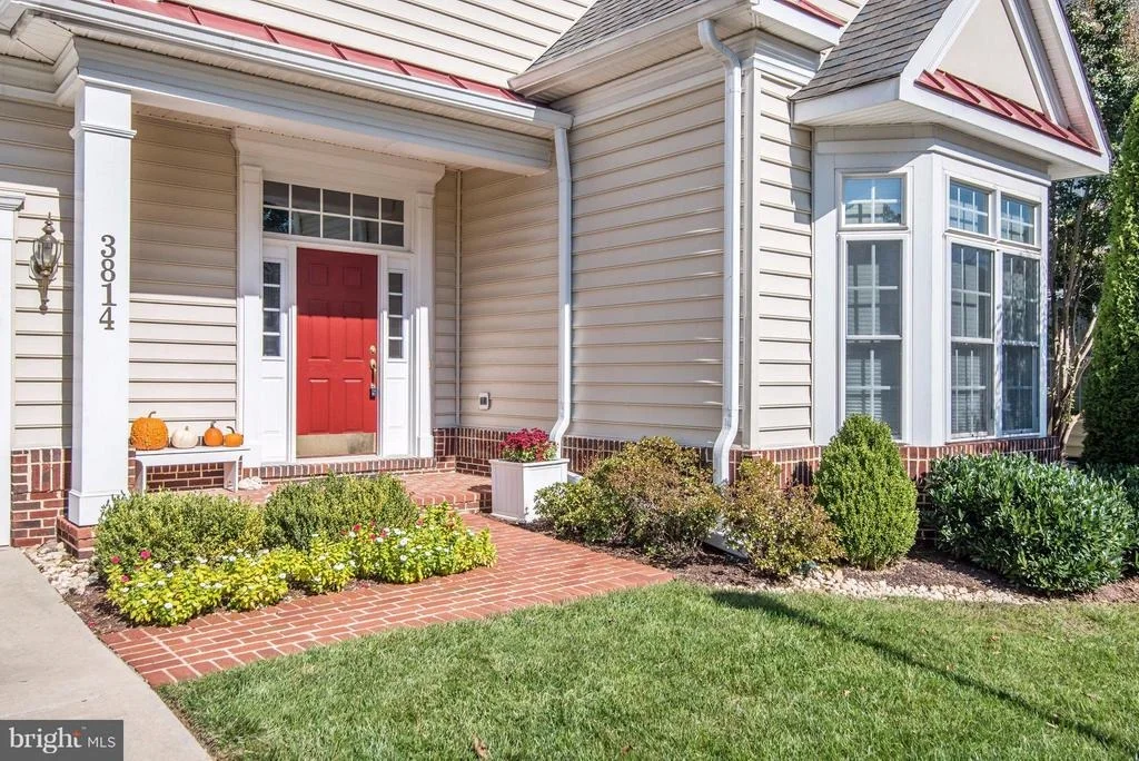 Photo of 3814 GLEN EAGLES DRIVE
