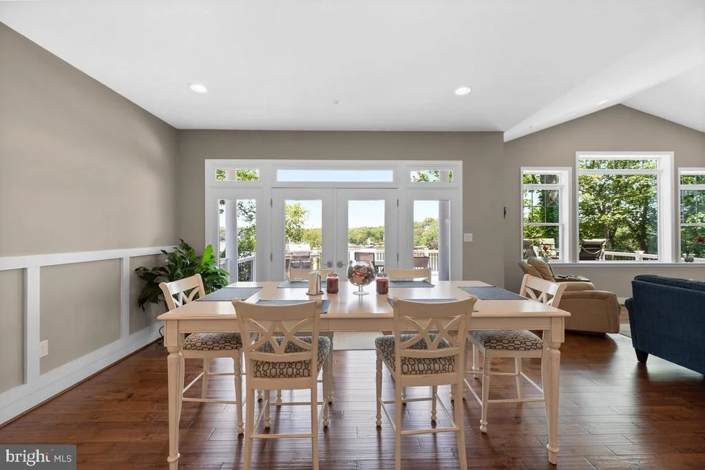 Photo of 1162 OAK VIEW DRIVE