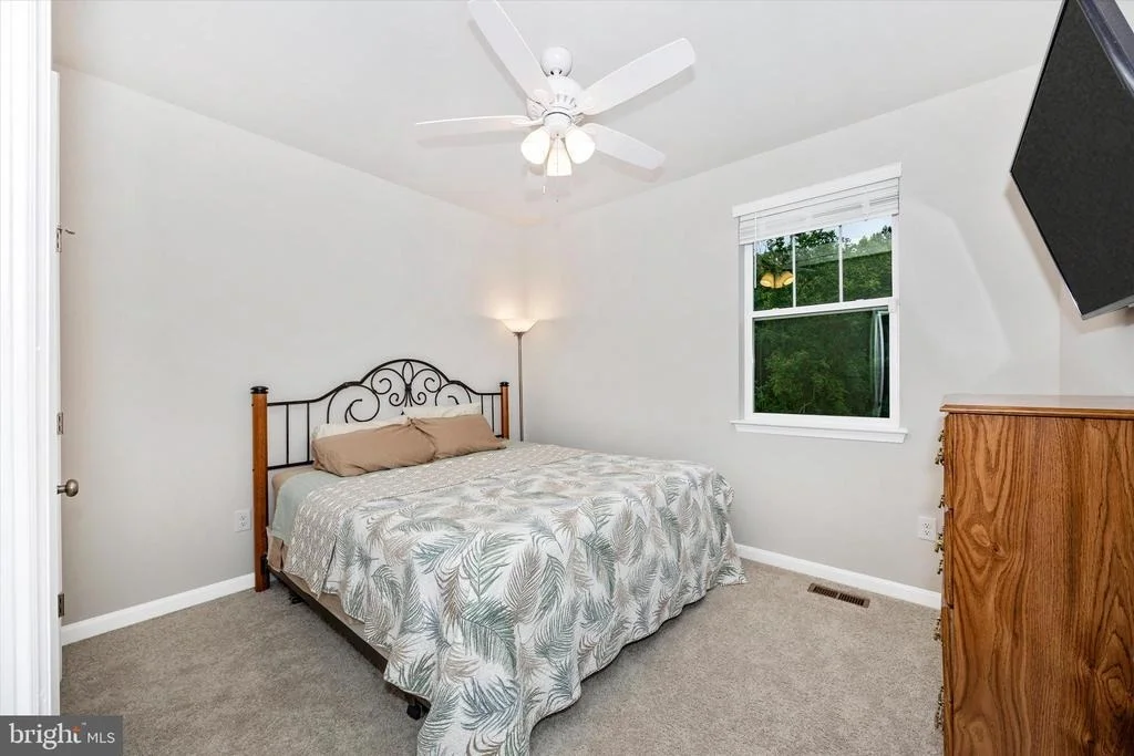 Photo of 5613 ZOE LANE