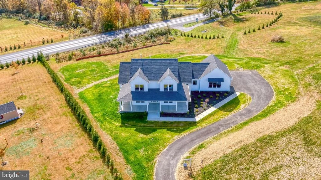 Photo of 2527A FOURLEAF DRIVE