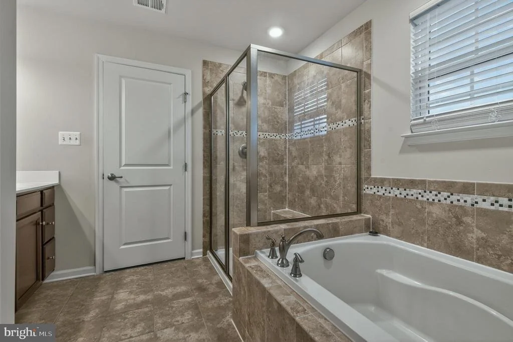 Photo of 1113 LONG FARM CIRCLE