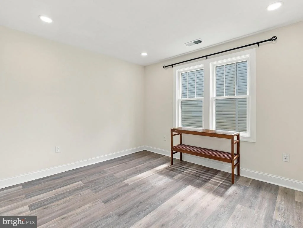 Photo of 8118 MAPLEVILLE ROAD