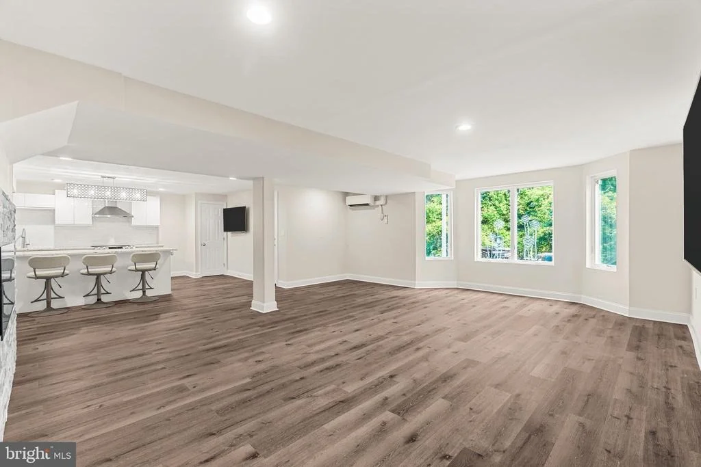 Photo of 920 PINE VALLEY