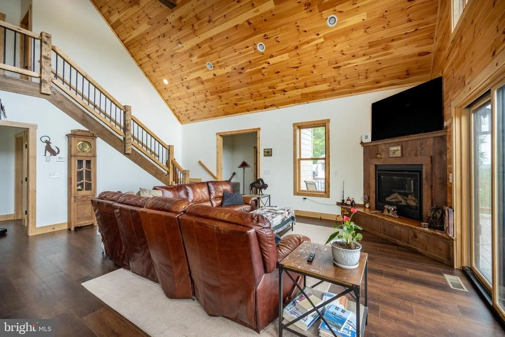 Photo of 120 DAISY DRIVE