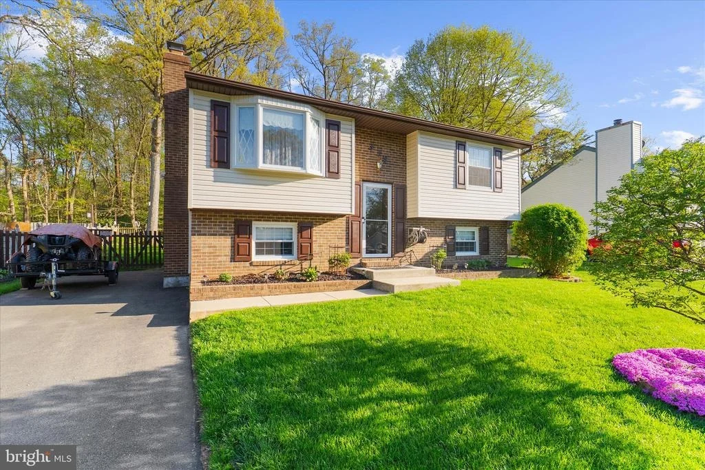 Photo of 379 DUBLIN DRIVE