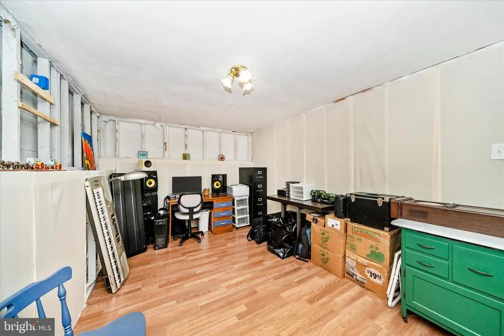 Photo of 212 WINTERGREEN LANE