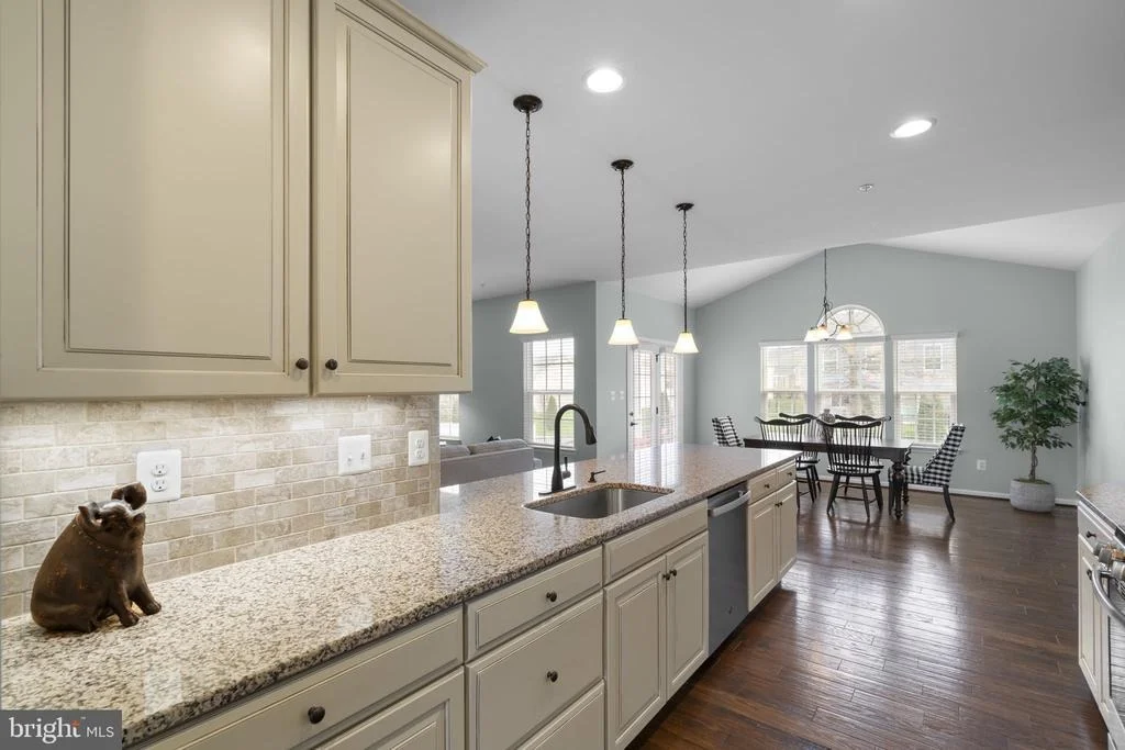 Photo of 4709 PULLER DRIVE
