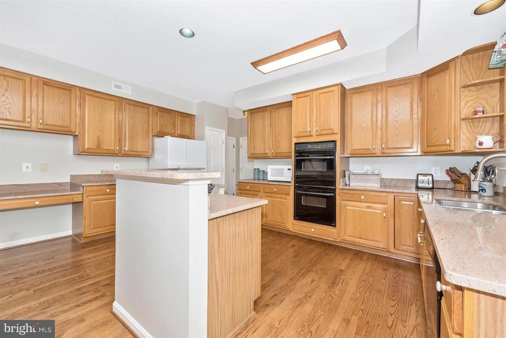 Photo of 6704 HEIRLOOM COURT