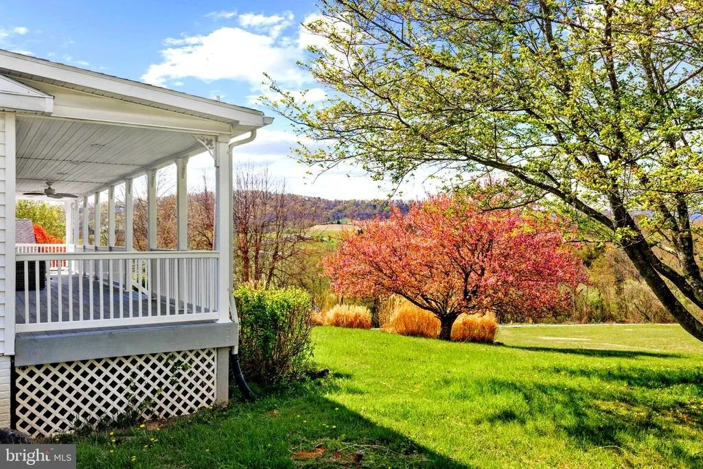 Photo of 1049 LAUREL GROVE ROAD