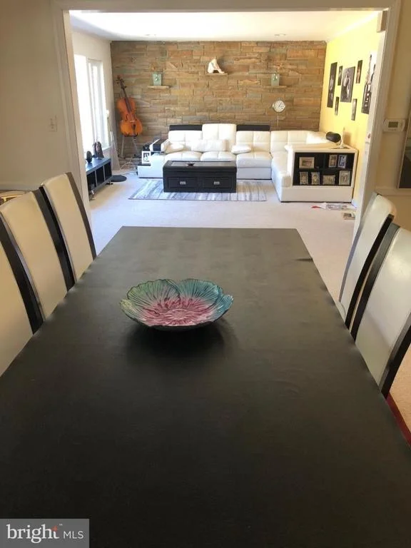 Photo of 10001 COUNSELMAN ROAD