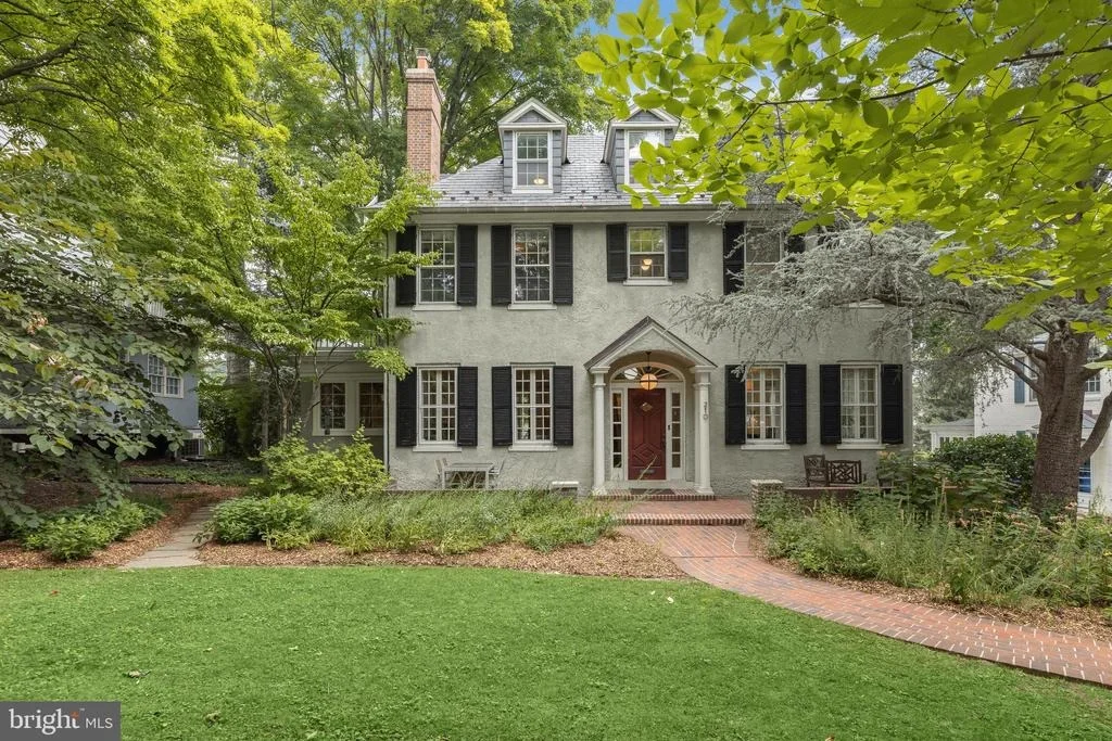Photo of 210 NORTHFIELD PLACE